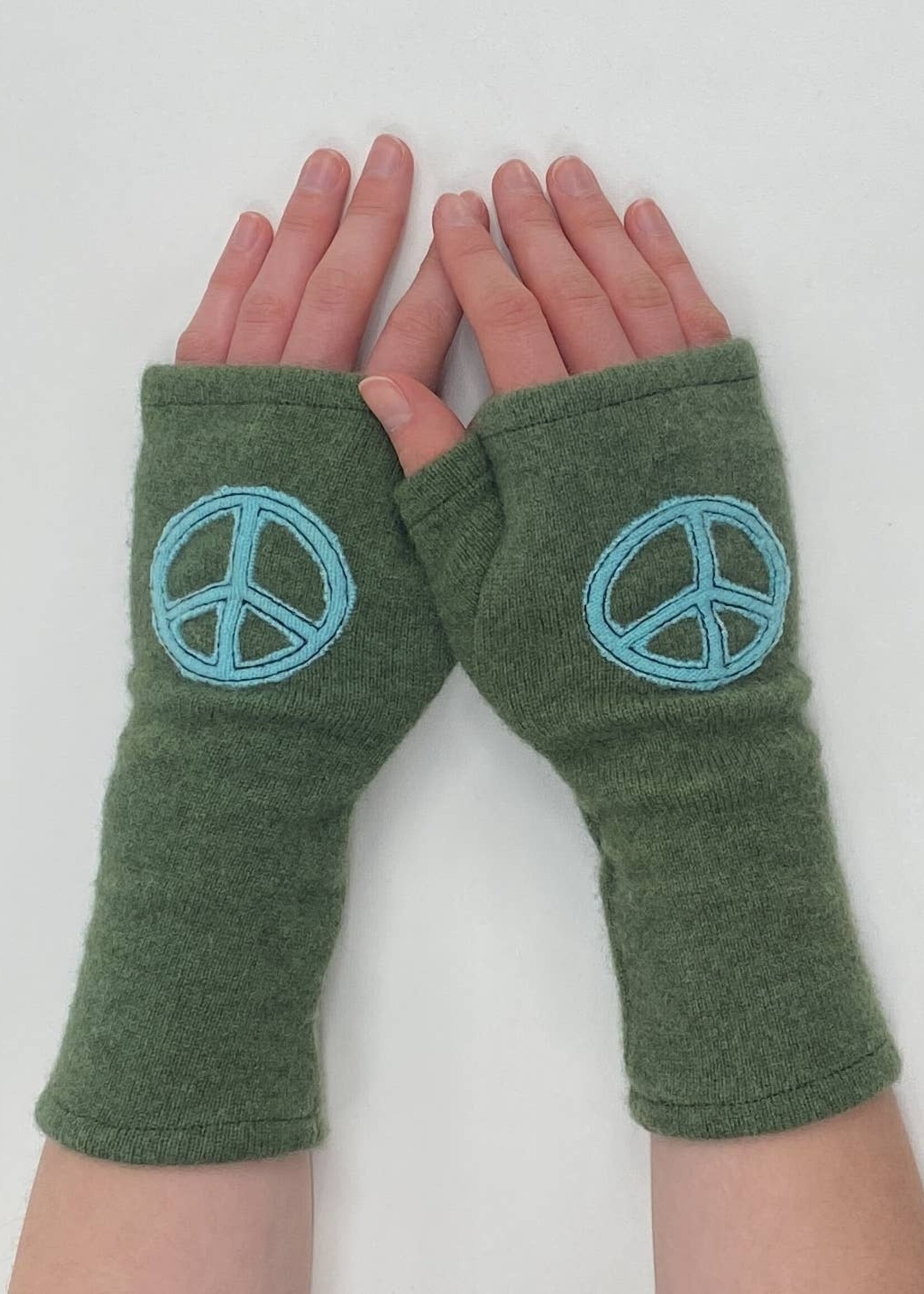 Sardine Clothing Co. Fingerless Gloves - Peace