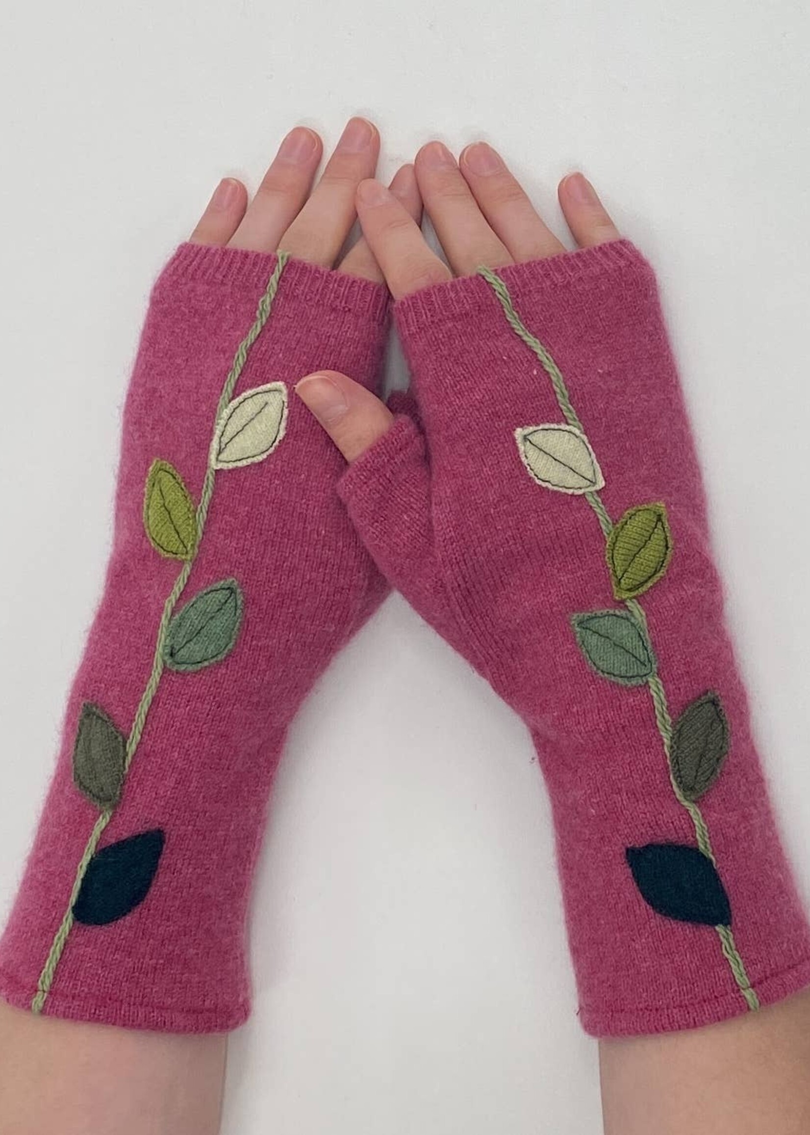 Sardine Clothing Co. Fingerless Gloves - Leaves
