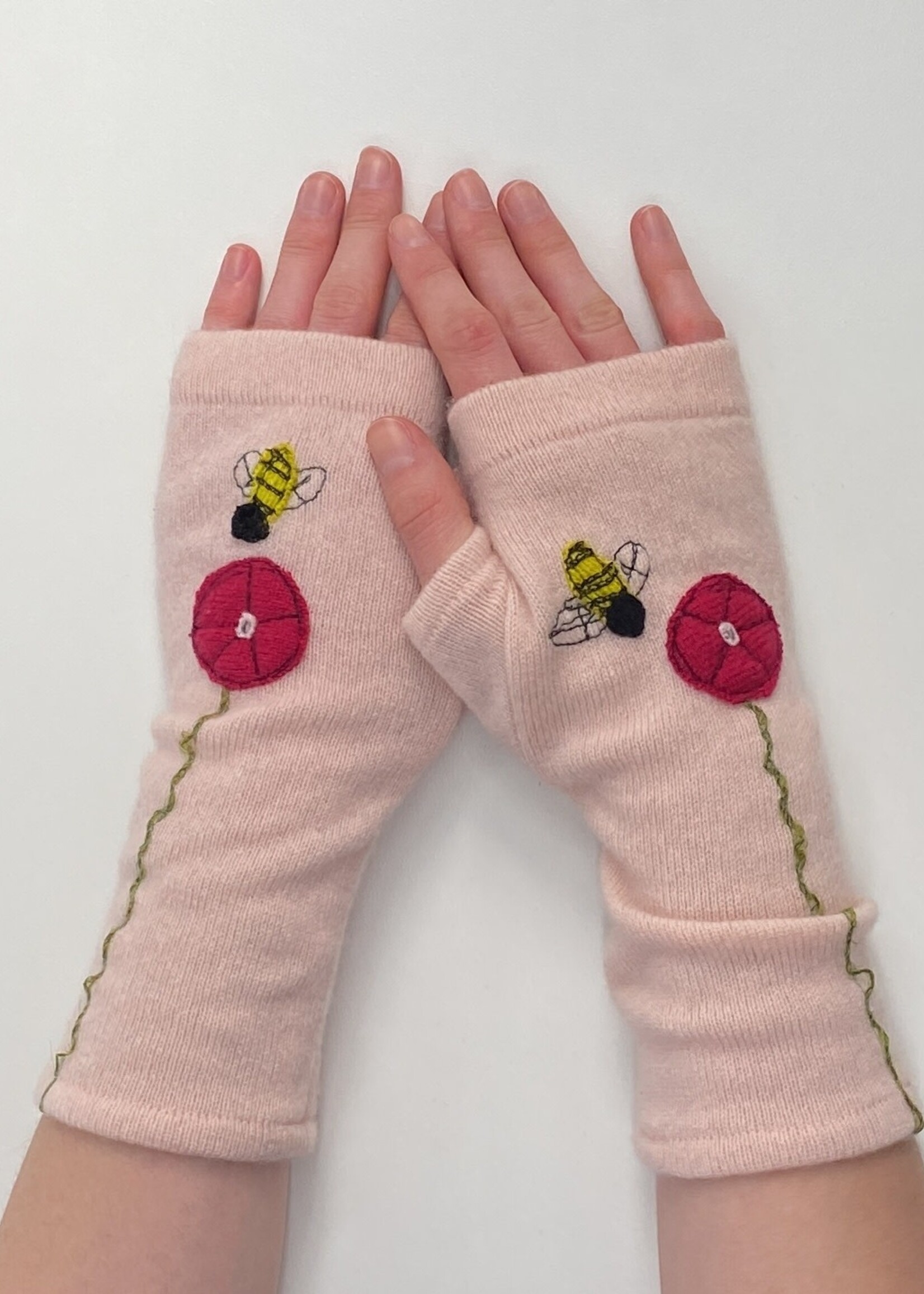 Sardine Clothing Co. Fingerless Gloves - Bee