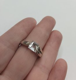Quartz Ring - Size 9 Sterling Silver