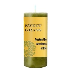 World Magic Sweet Grass Candle 4.5"