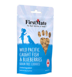 FirstMate FirstMate Dog Treats Fish with Blueberry 8oz