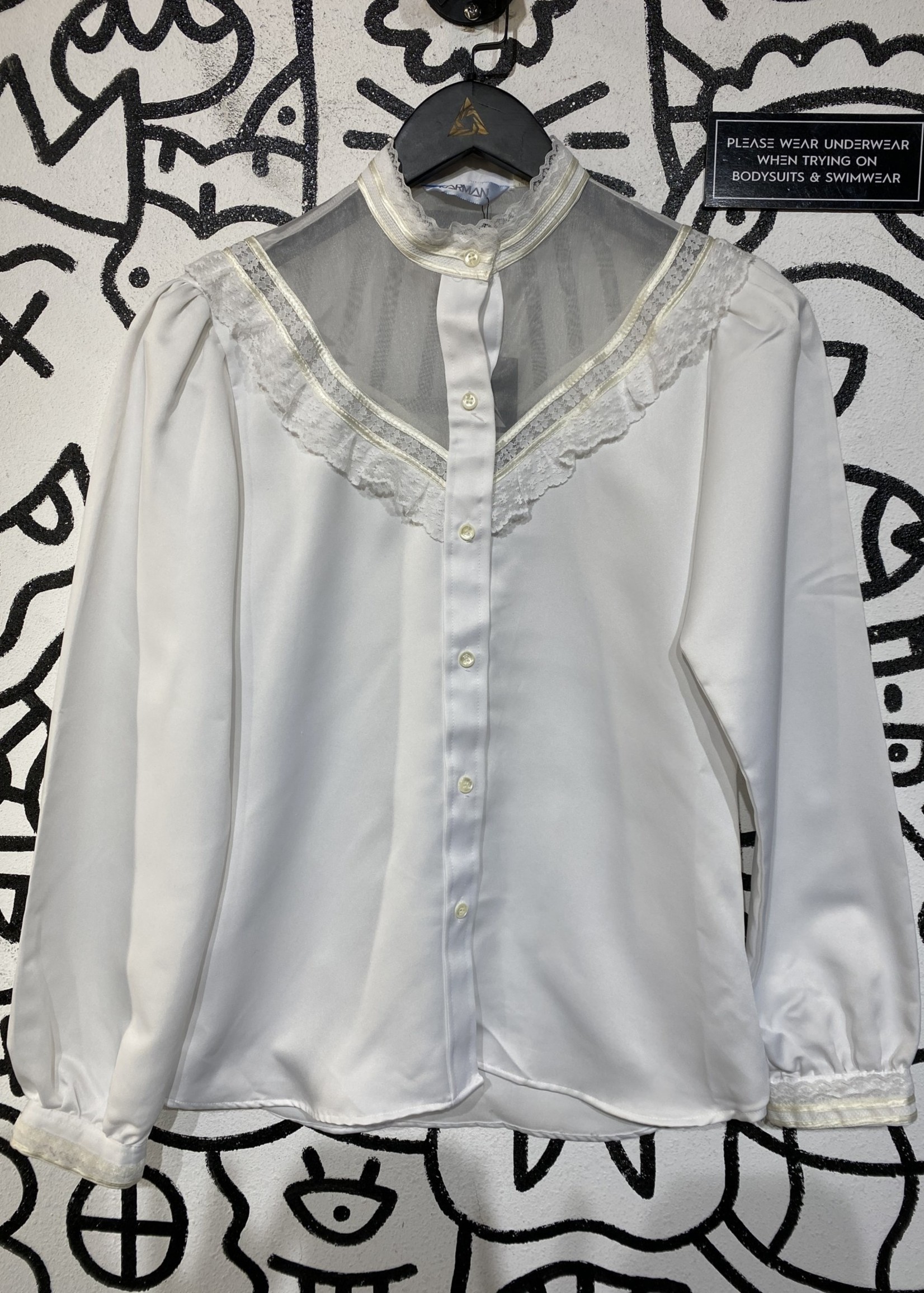 Karman Vintage White Lace Button Up S