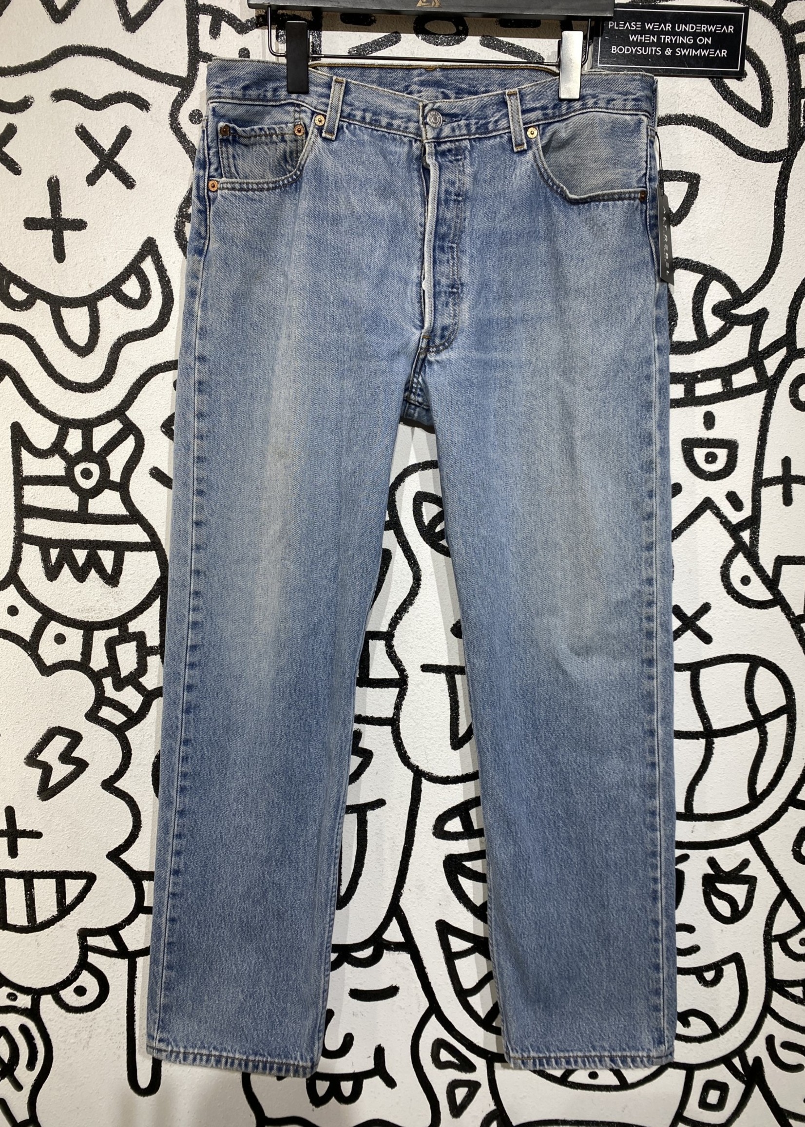 Levi's 501 '99 Light Wash Jeans 36"  x 32"