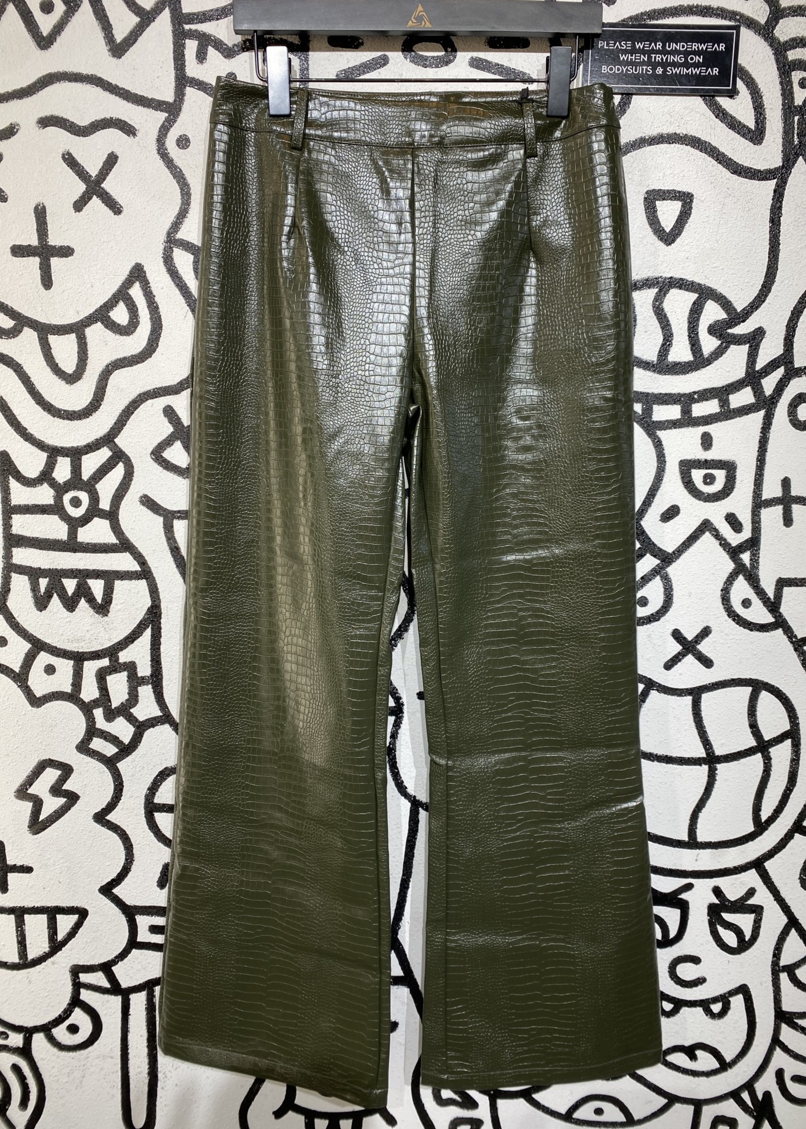 NWT Cider Faux Leathe Green Pants 32
