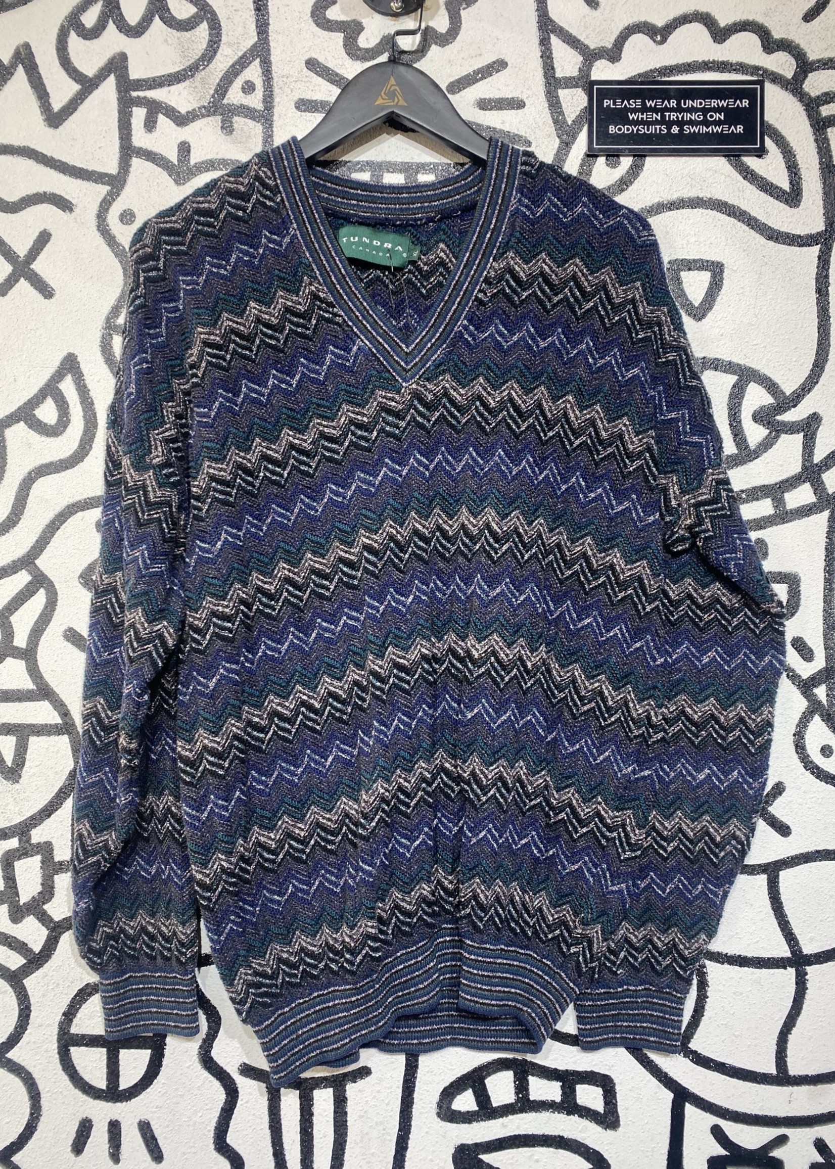 Tundra V Neck Sweater XL