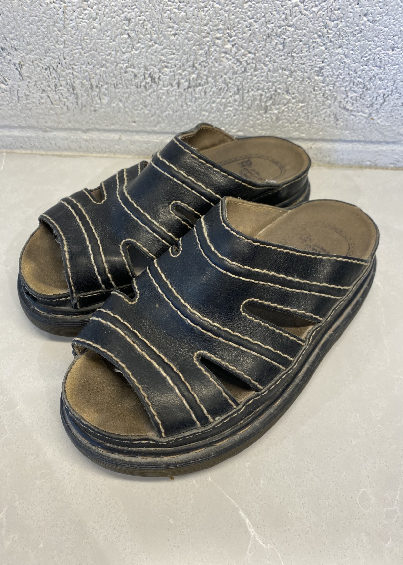 Vintage Dr Marten Strap Sandals 7