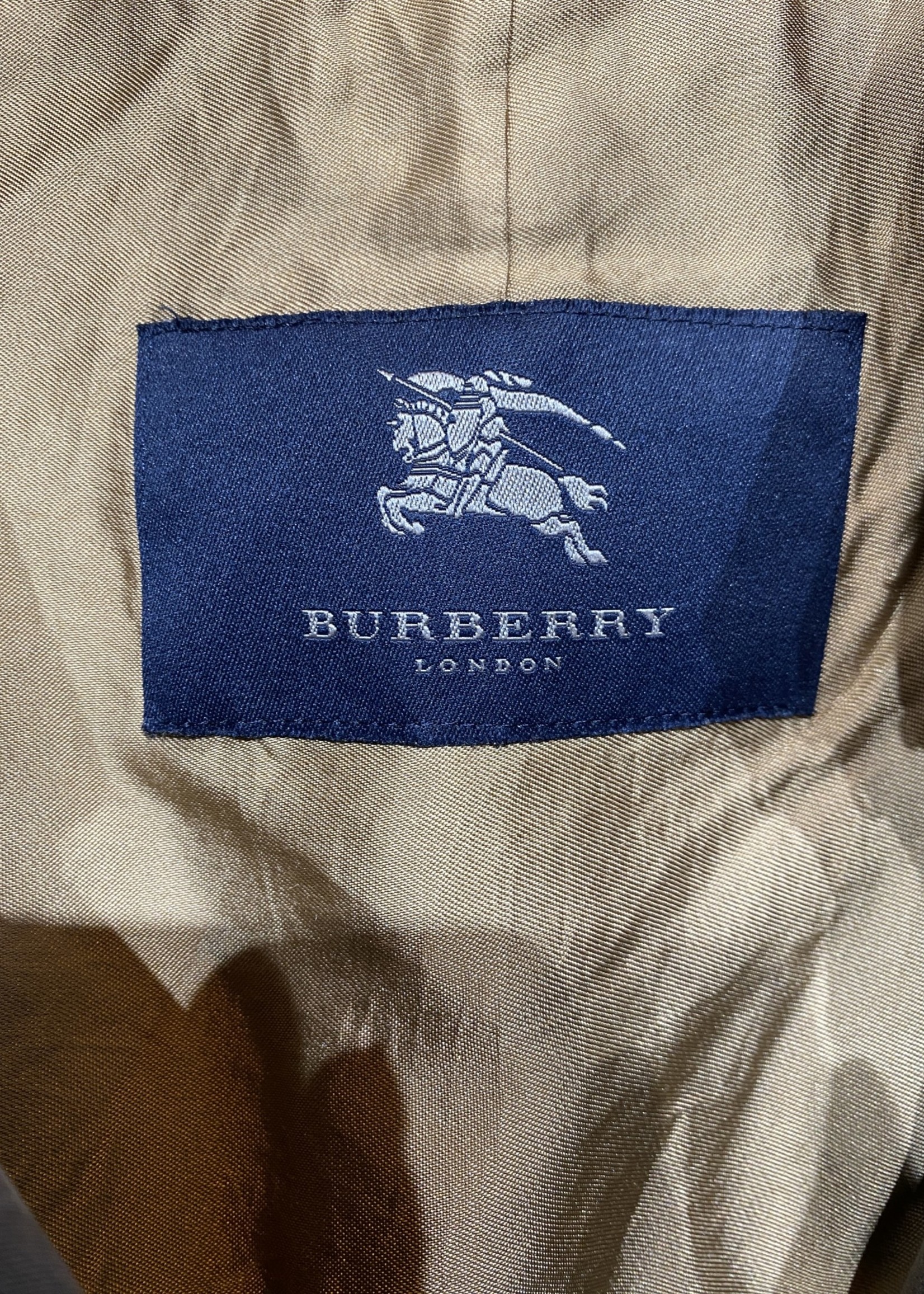 Burberry Trench Coat L/XL