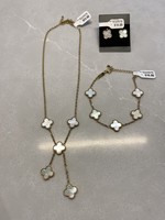 Van Cleef & Arpels Gold Necklace DUPE