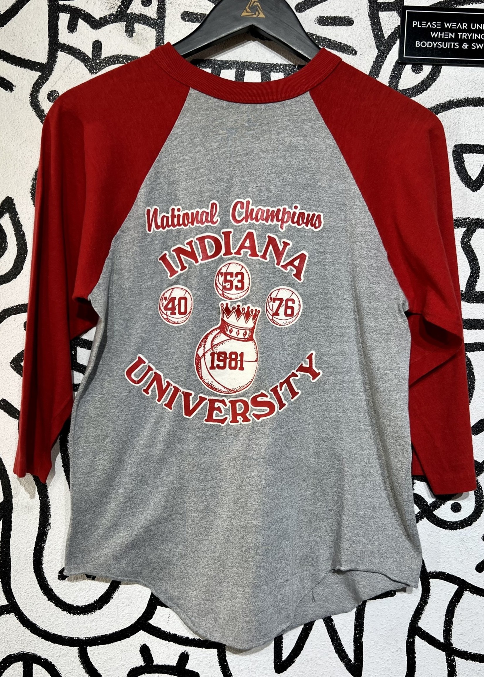 Indiana University '81 Raglan M