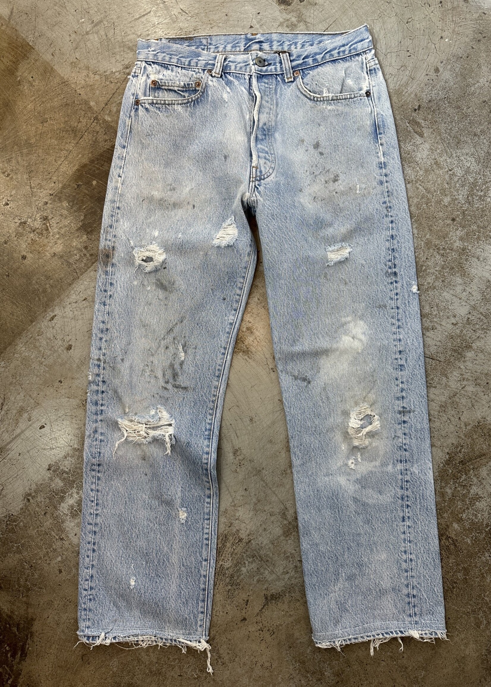 80s Levi's Light Wash Heavy Distressed Jeans MASC 31" x 30"