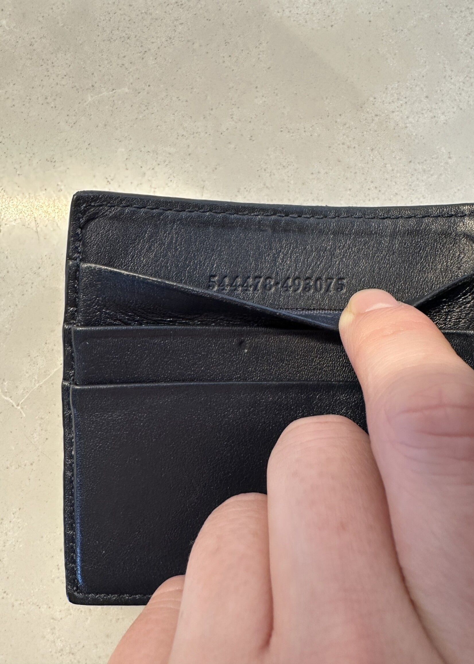 Gucci Microguccissima Pattern Leather Bifold Wallet