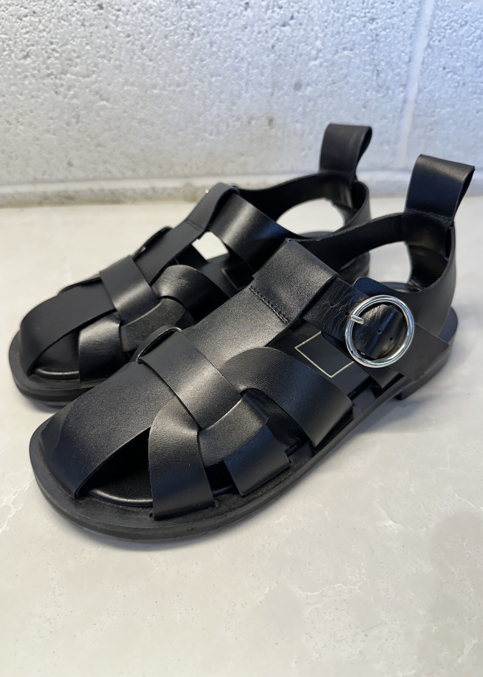 Zara Black Leather Buckle Sandals 36/6