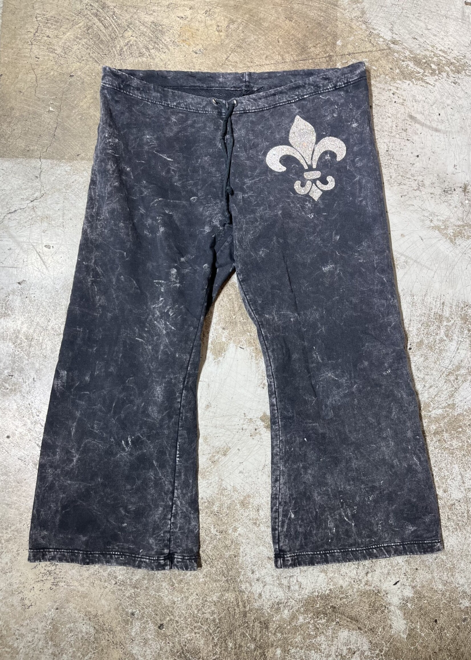 2 PIECE SET Y2K Fleur De Lis Sweatset S