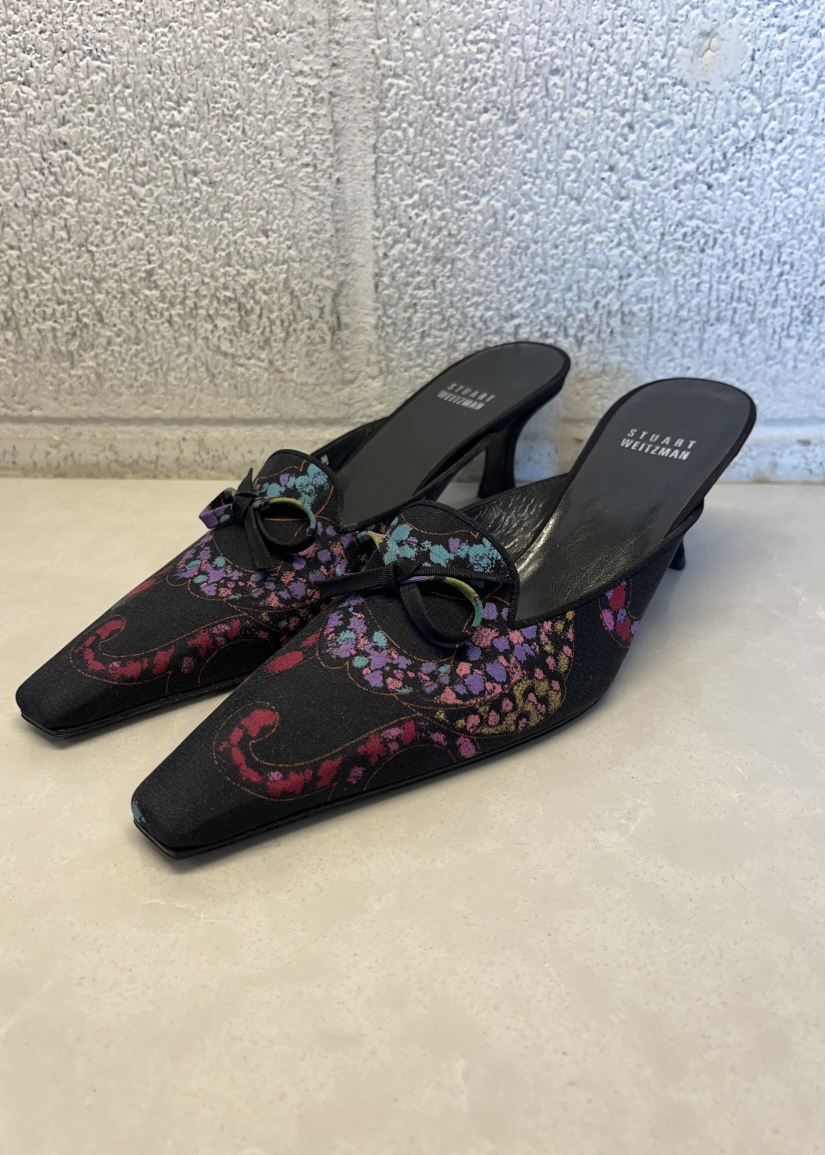 Stuart weitzman kitten heels deals