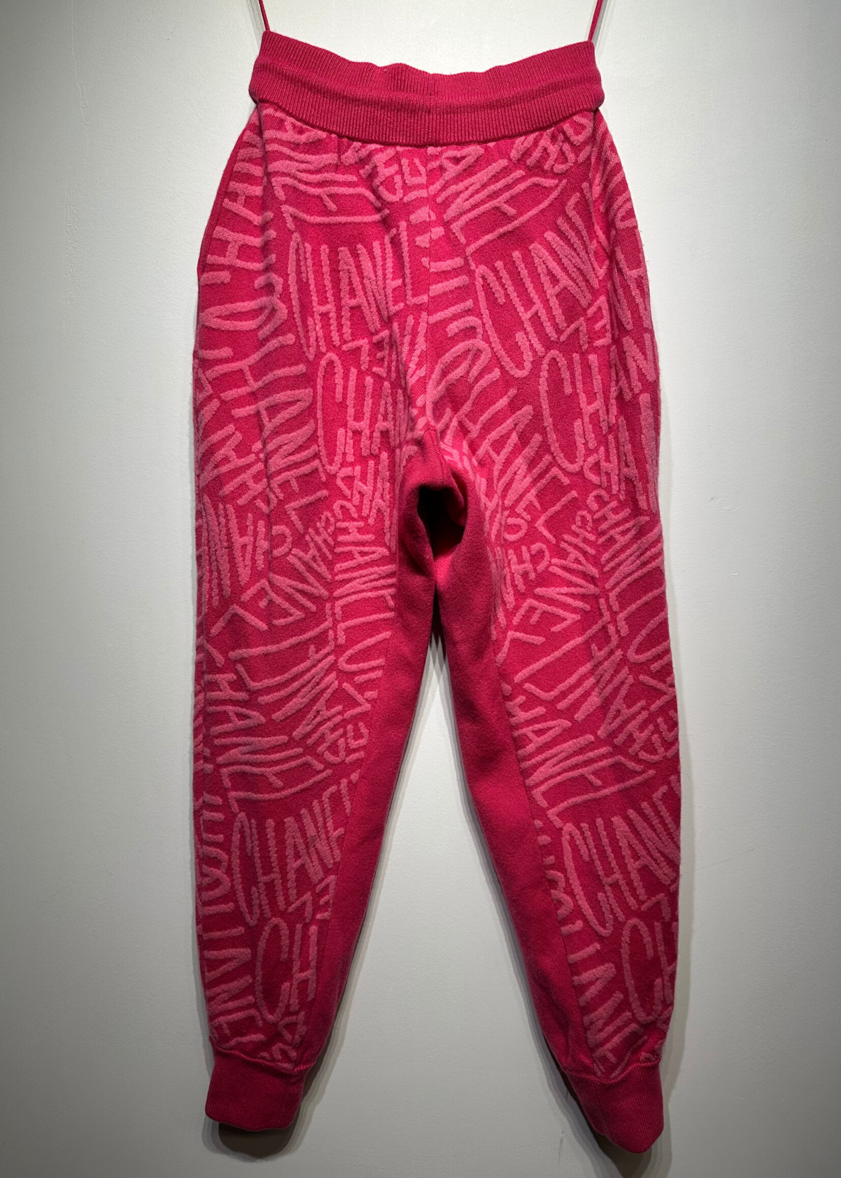 Chanel Resort 2021 Pink Cashmere Joggers  36 (26"-30")