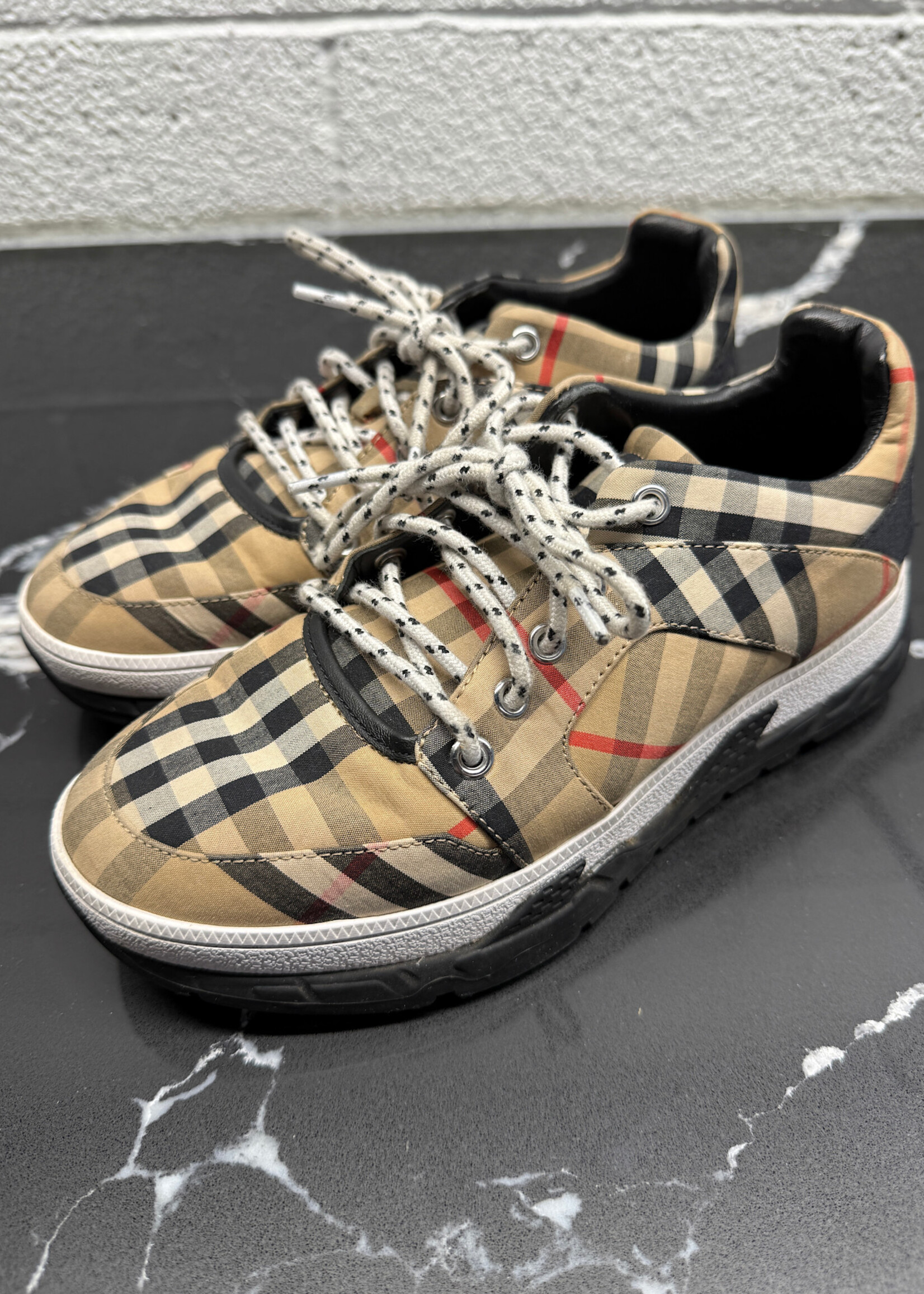 Burberry 'Brockton' Nova Check Sneakers 35/ US 5