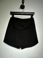 Urban Revivo Black Layered Mini Skirt 26