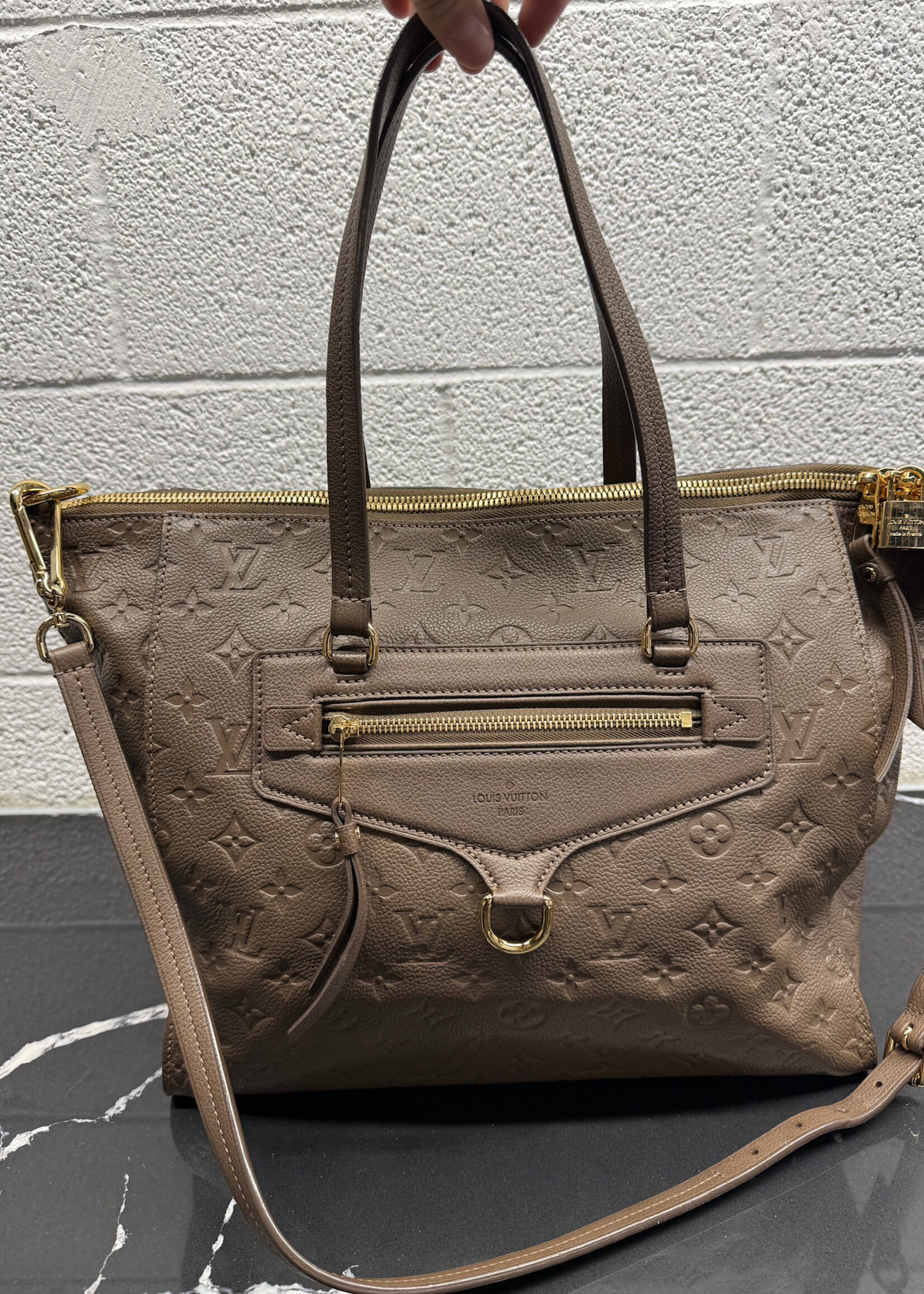 Louis Vuitton Lumineuse Leather Handbag