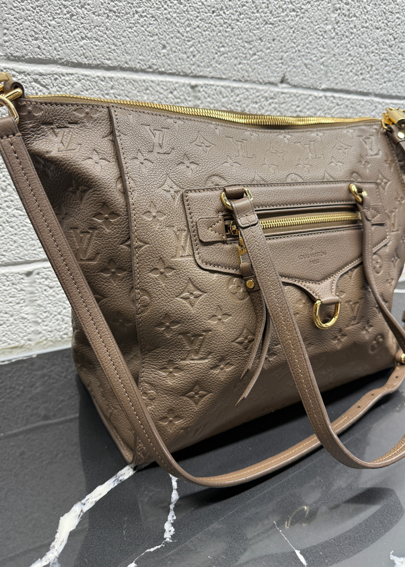 Louis Vuitton Lumineuse Leather Handbag