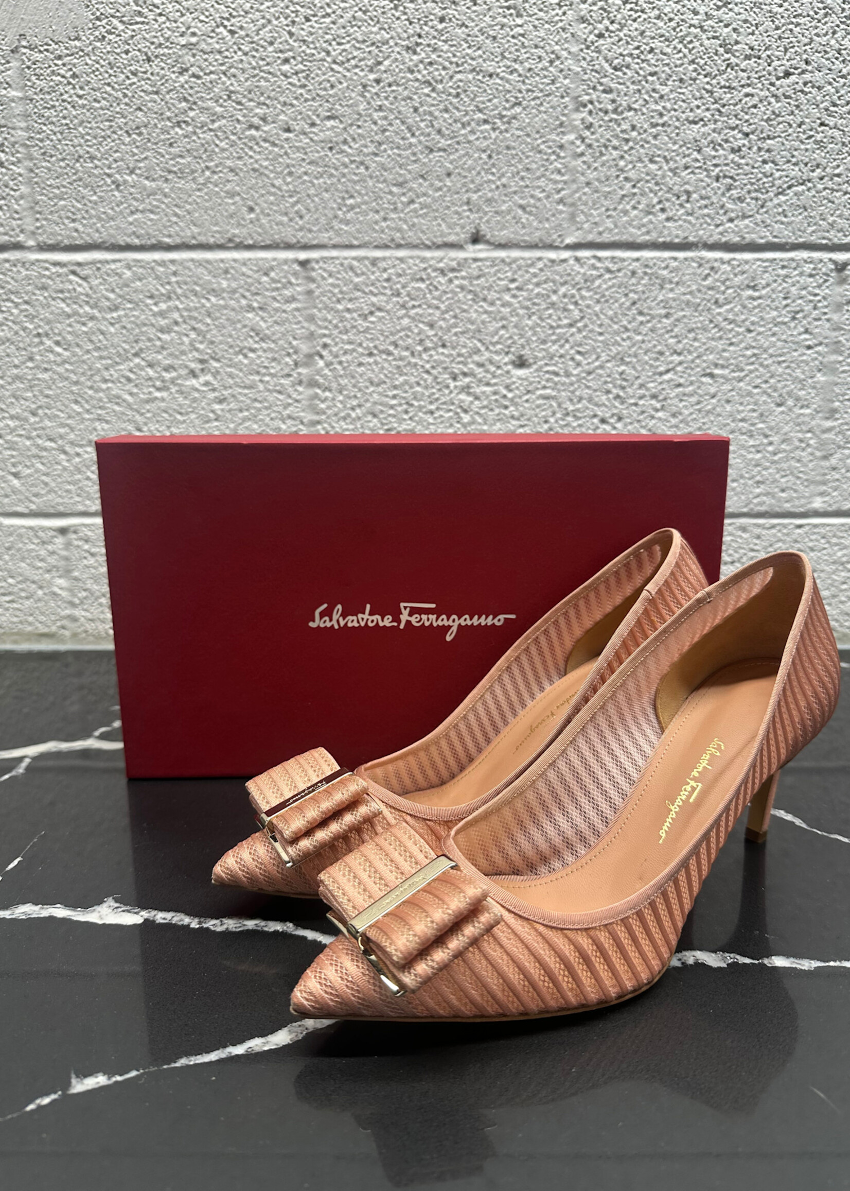 Ferragamo Pink Bow Heel Sandals 8