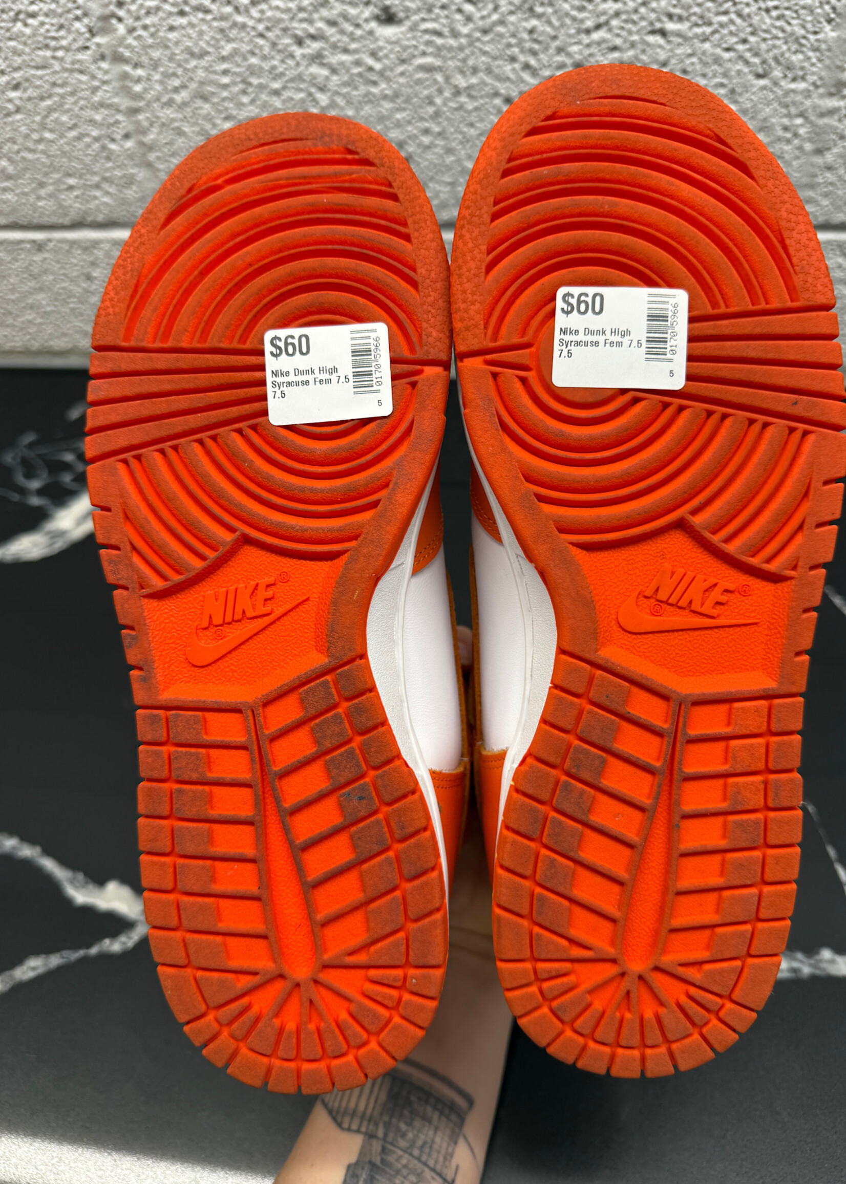 Nike Dunk High Syracuse Fem 7.5