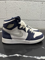 Jordan 1 High Midnight Navy Fem 7.5