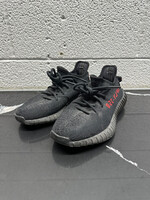 Yeezy V2 Bred Masc 6/ Fem 7.5