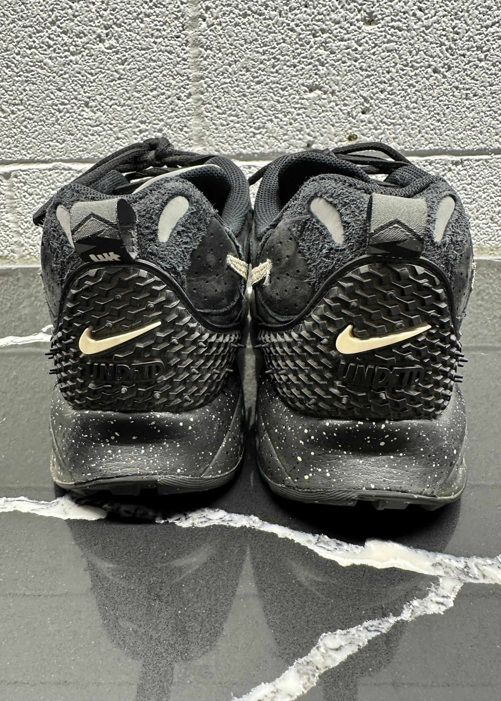 Nike Undefeated Terra Black  Masc 10.5