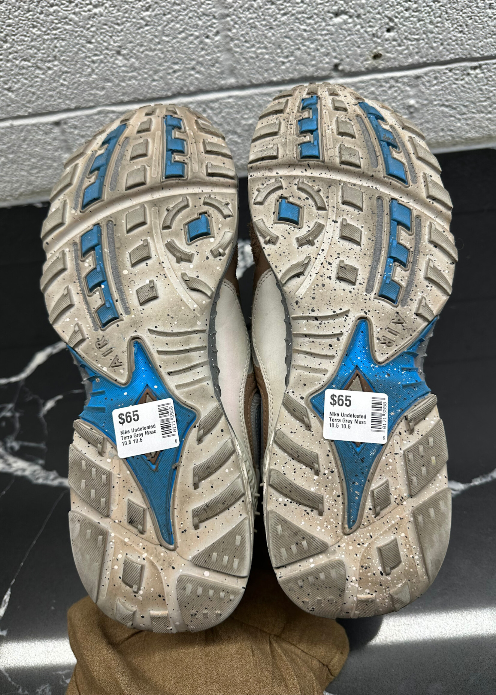 Nike Undefeated Terra Grey Masc 10.5