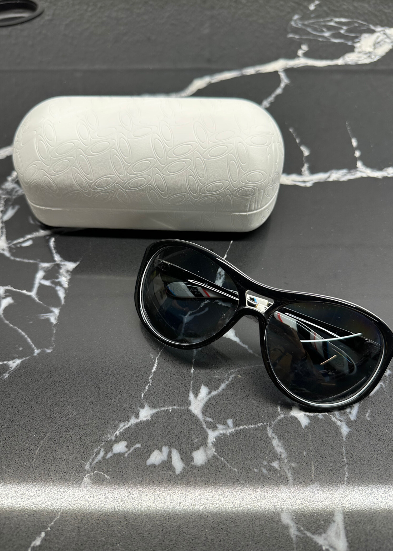 Oakley Vacanoy Sunglasses White/Black