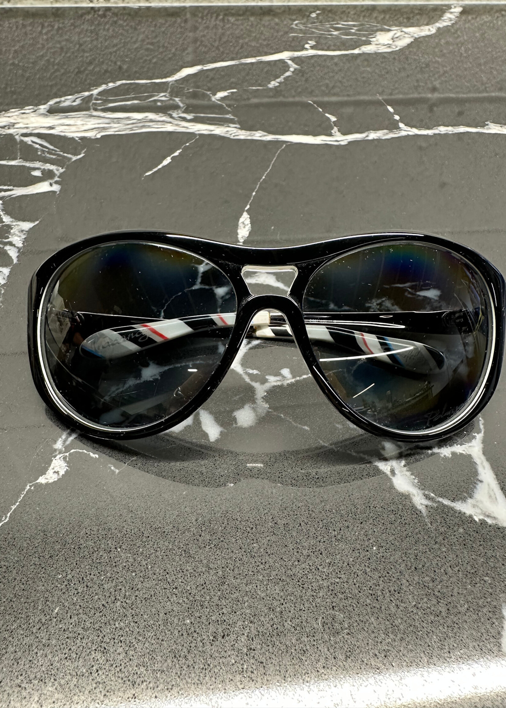 Oakley Vacanoy Sunglasses White/Black
