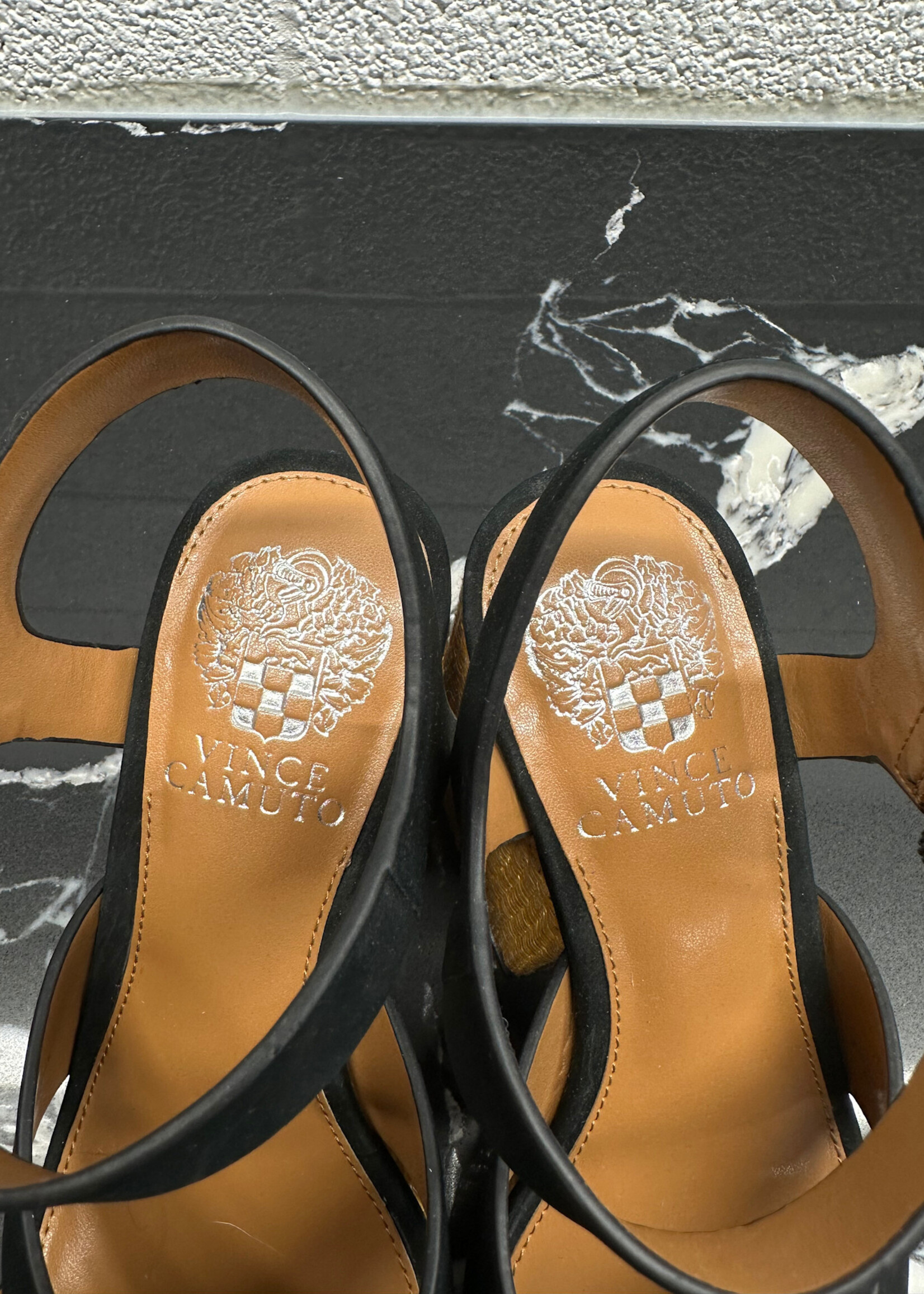 Vince Camuto Platform Cross Strap Heels Fem 8