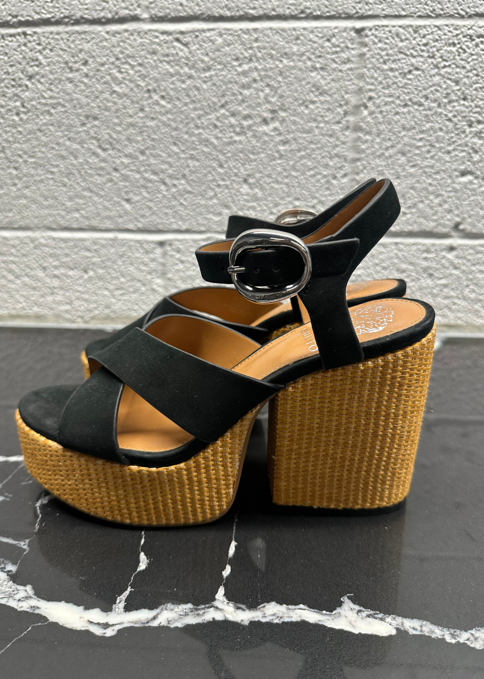 Vince Camuto Platform Cross Strap Heels Fem 8