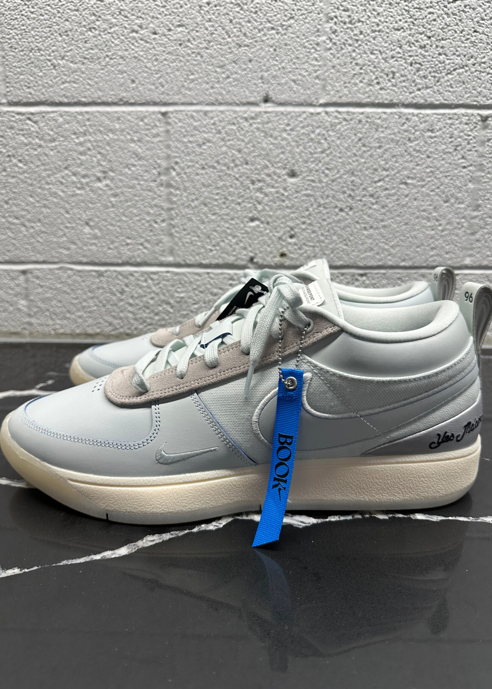 DS Nike Book 1 MP Masc 14