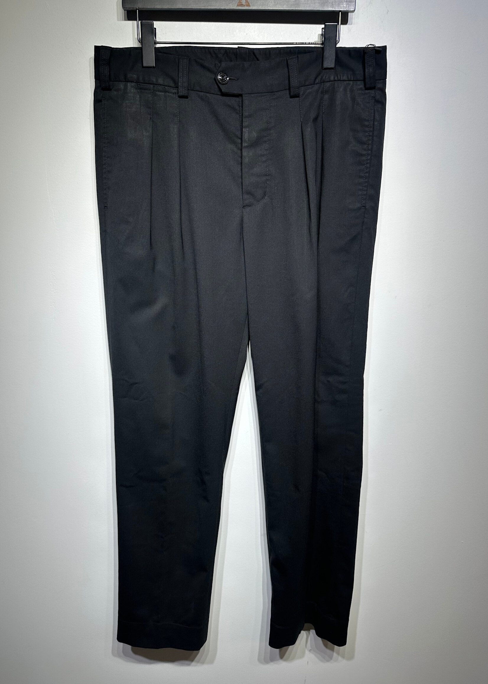 Moncler Black Pleat Straight Trousers Masc 36
