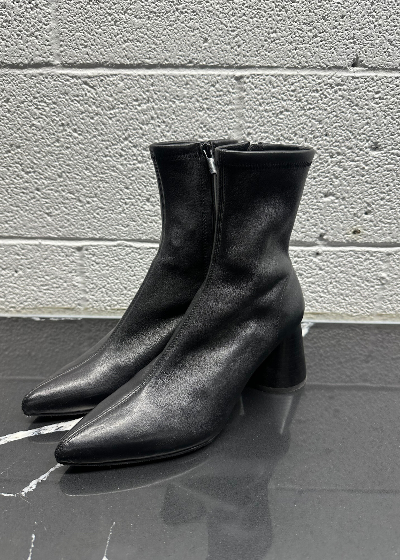 & Other Stories Black Point Toe Bootie 8