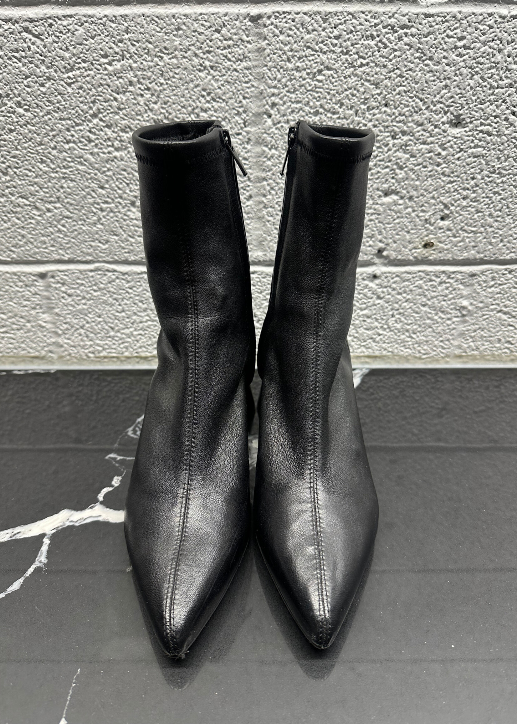 & Other Stories Black Point Toe Bootie 8