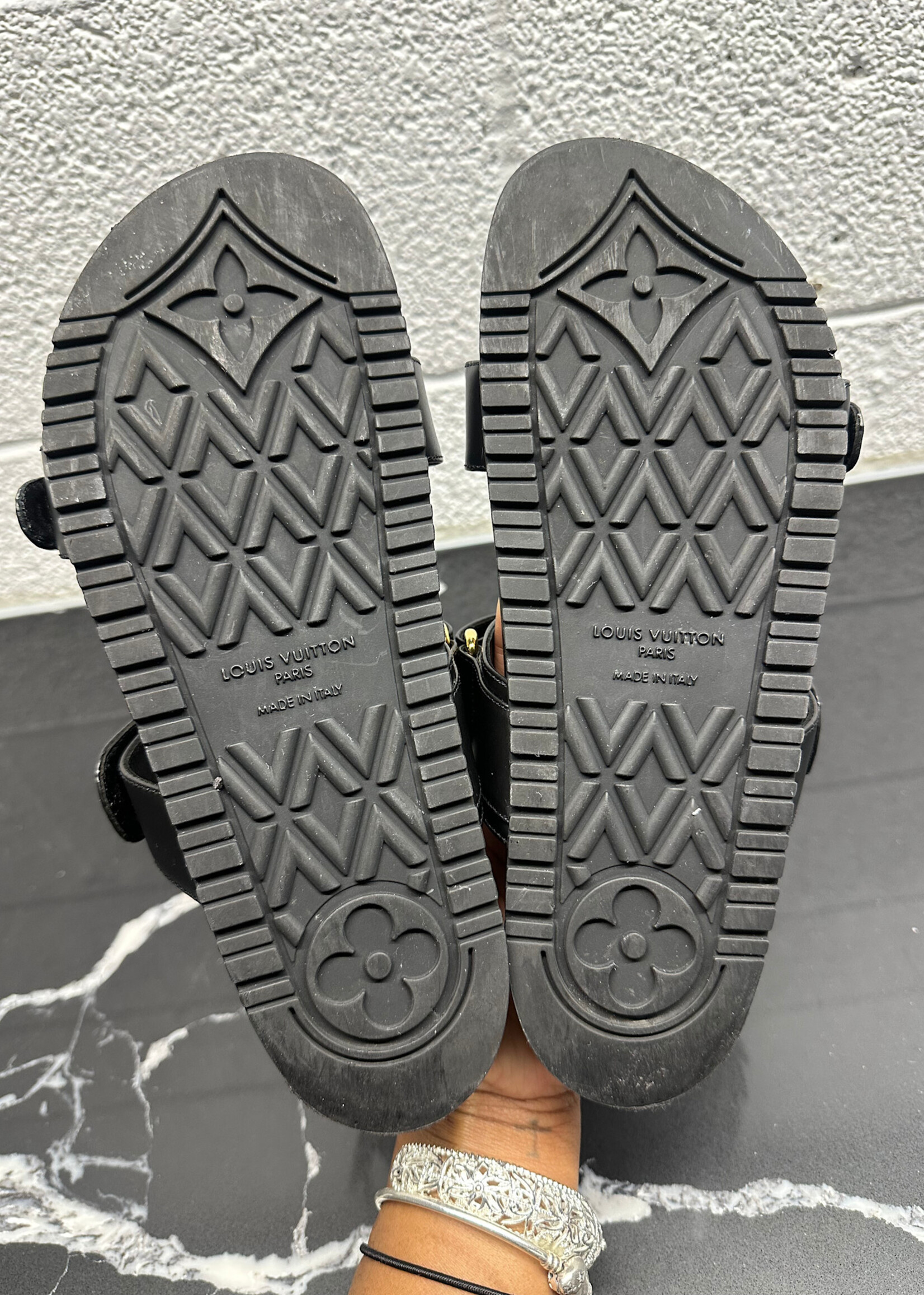 Louis Vuitton Bom Dia Flat Comfort Mule 38/7.5