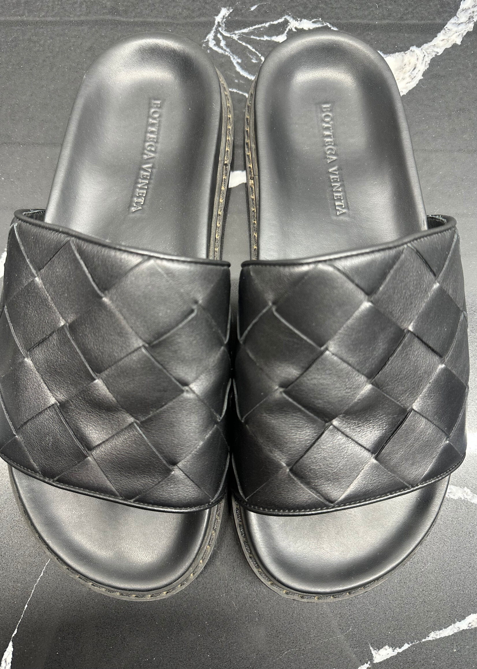 Bottega Veneta Black Intrecciato Woven Slides Masc 11