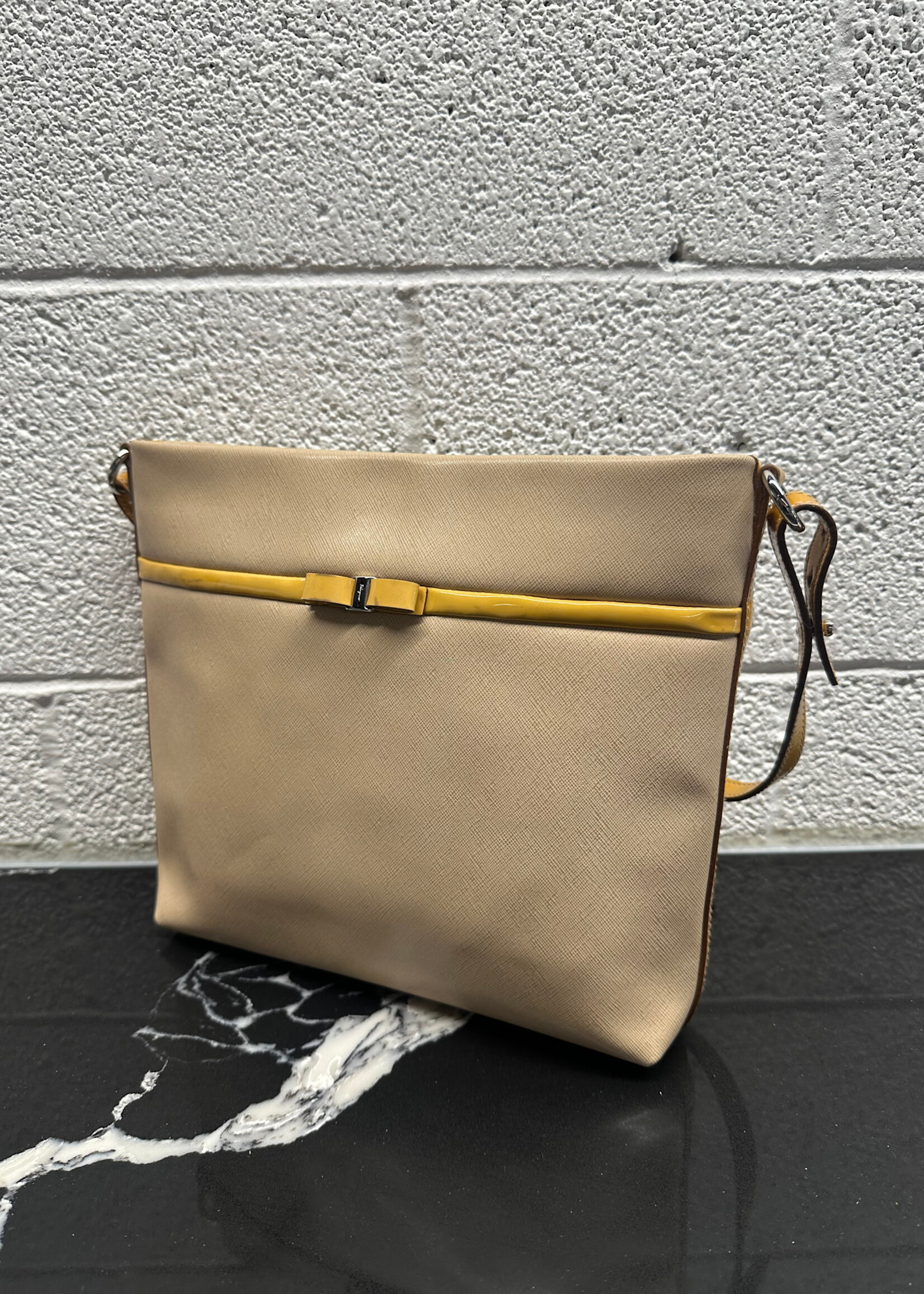 Vintage Ferragamo Tan Yellow Shoulder Bag AS IS