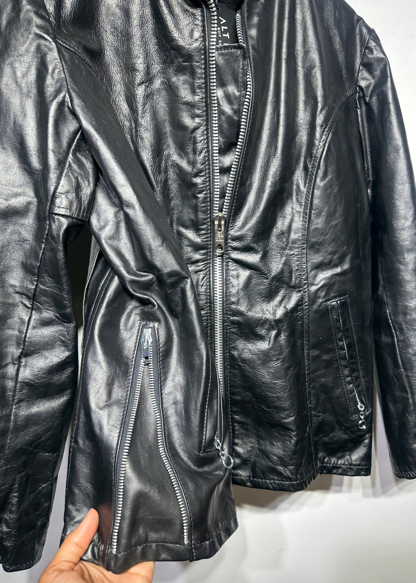 Leather Shop Vintage Black Leather Moto M/L