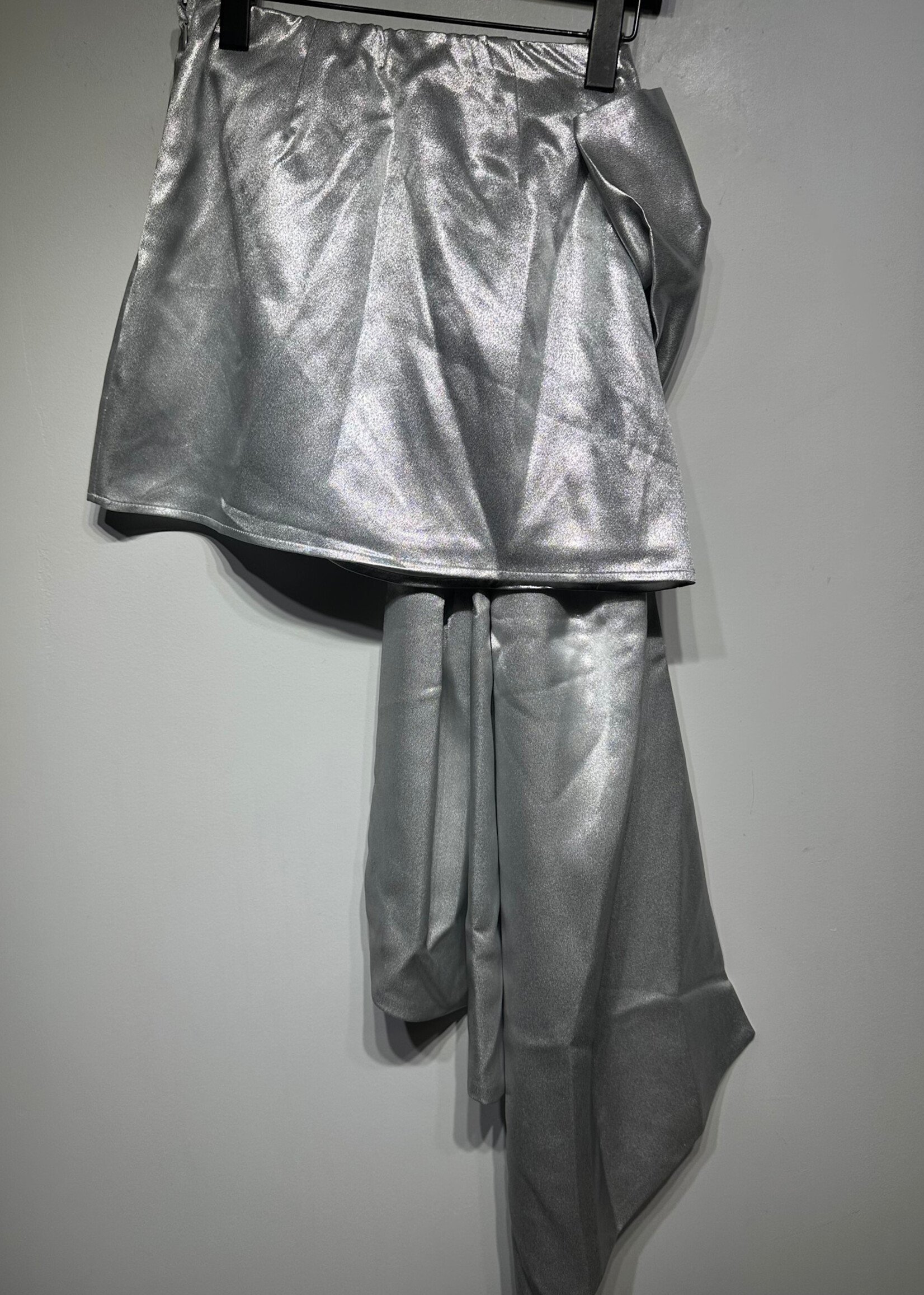 Johnny Wujek Silver Bow Skirt 23
