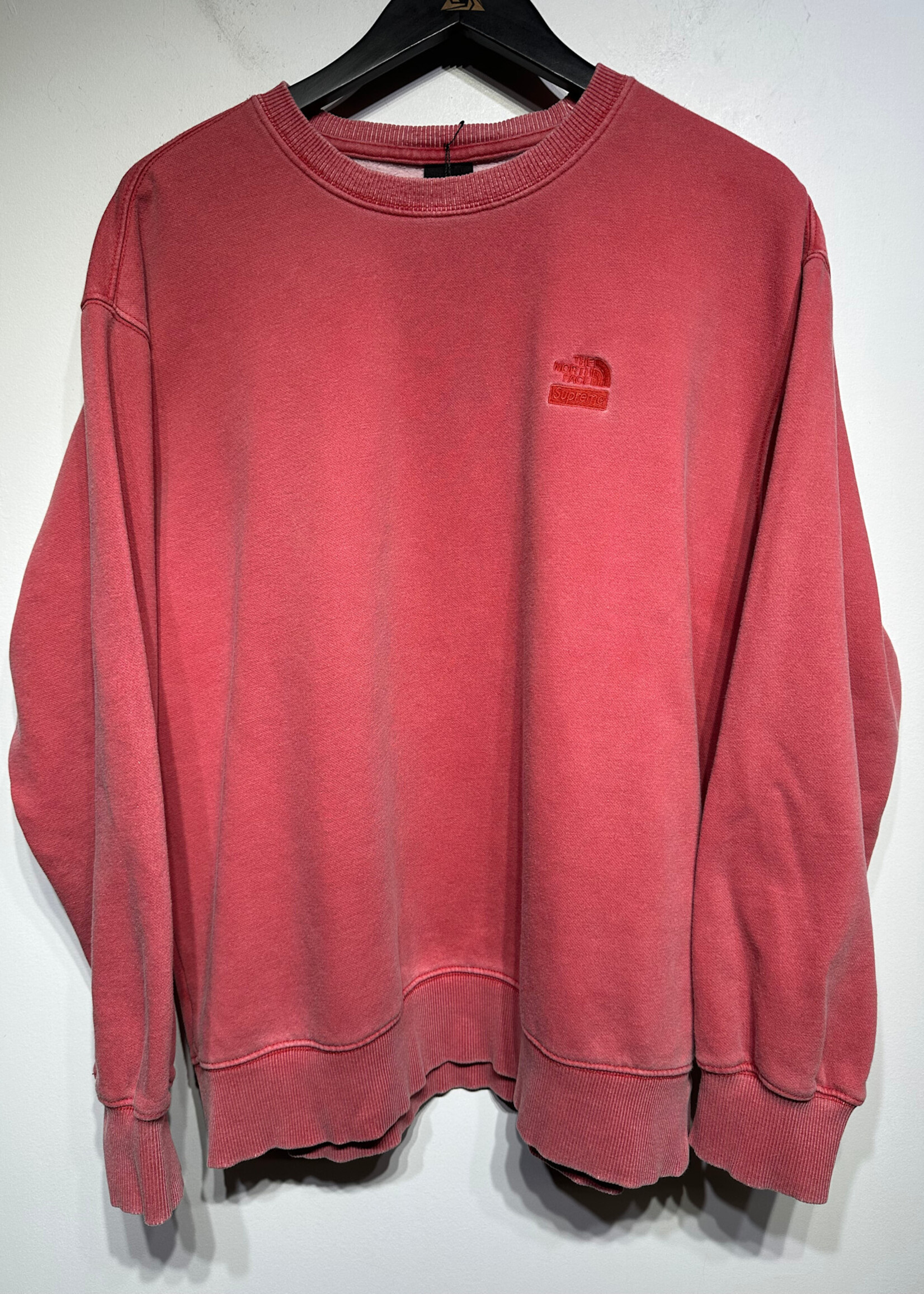 North Face x Supreme Red Crewneck M