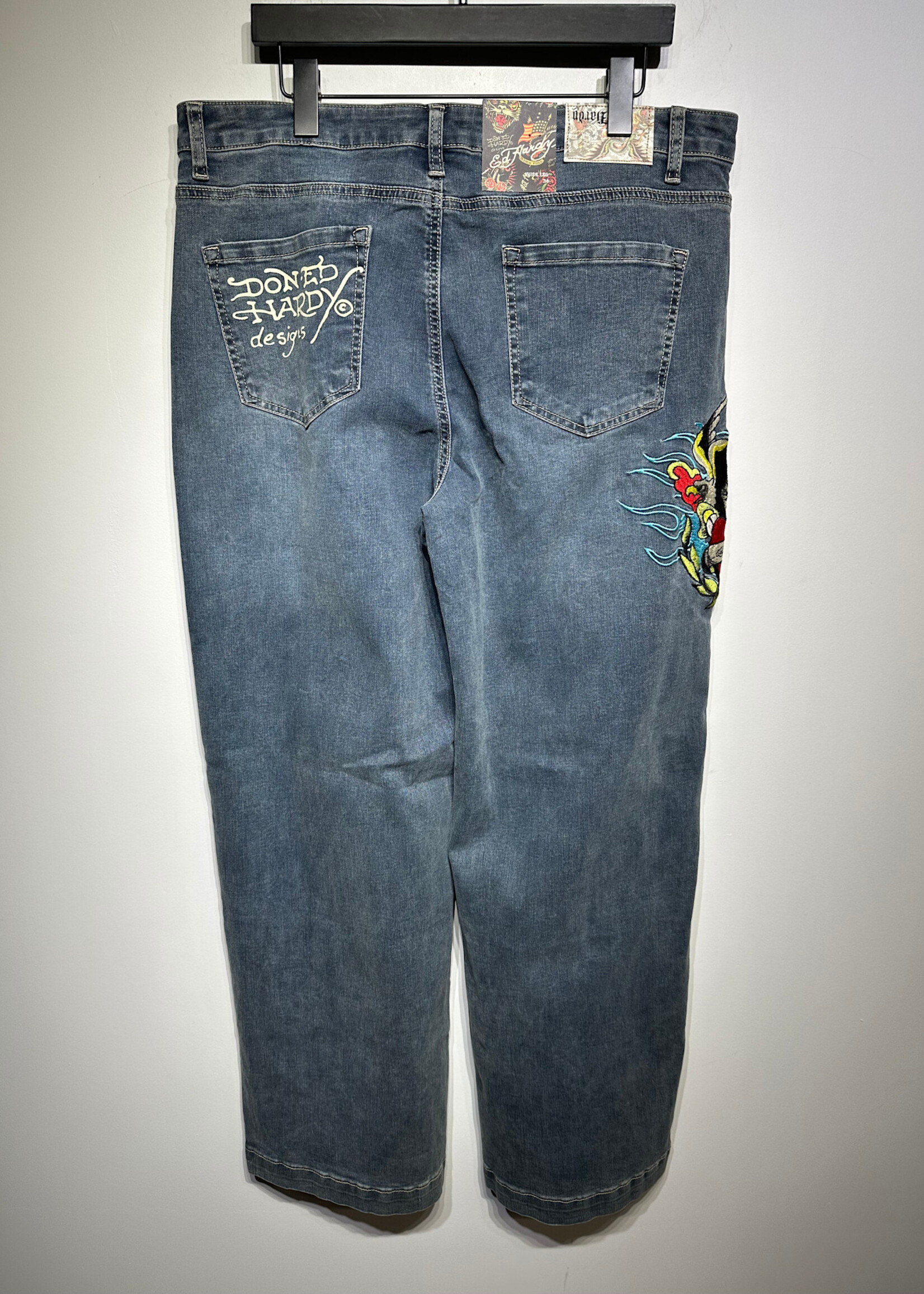 NWT Ed Hardy Modern Logo Jeans Masc 34