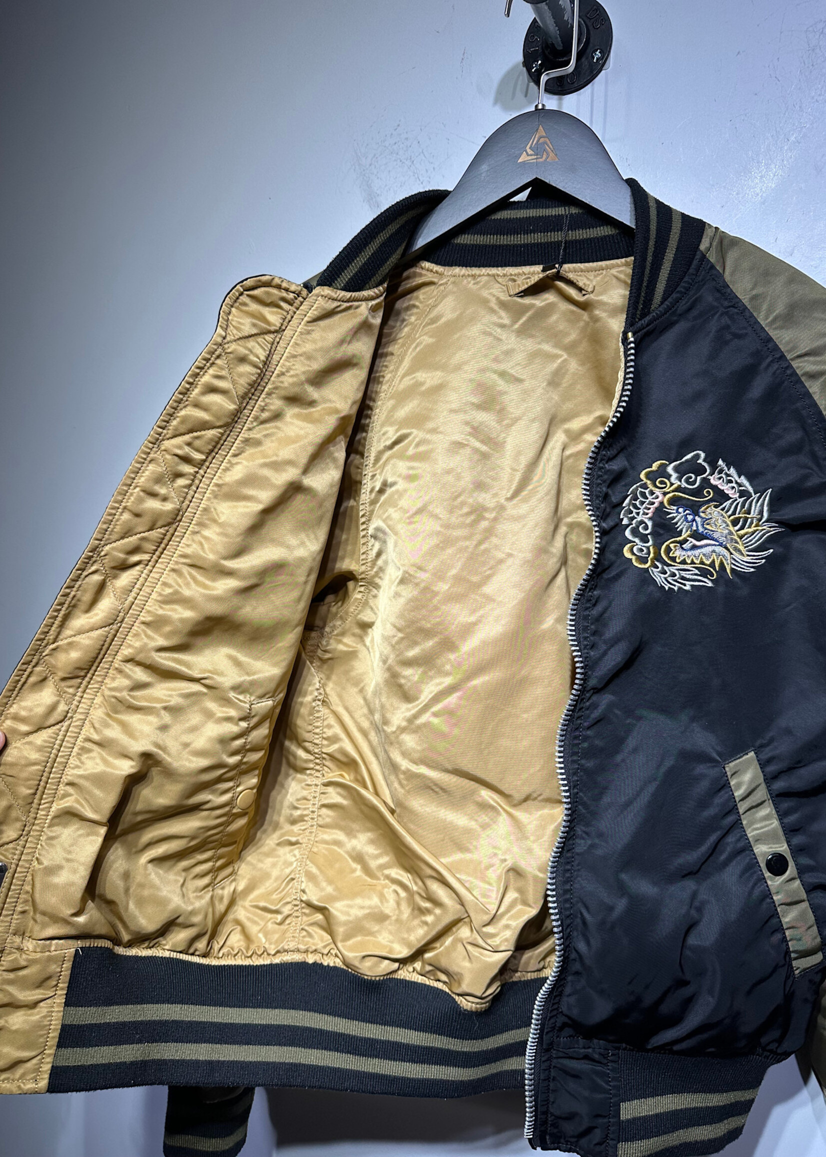 Alpha Industries Reversible Souvenir Bomber Masc M