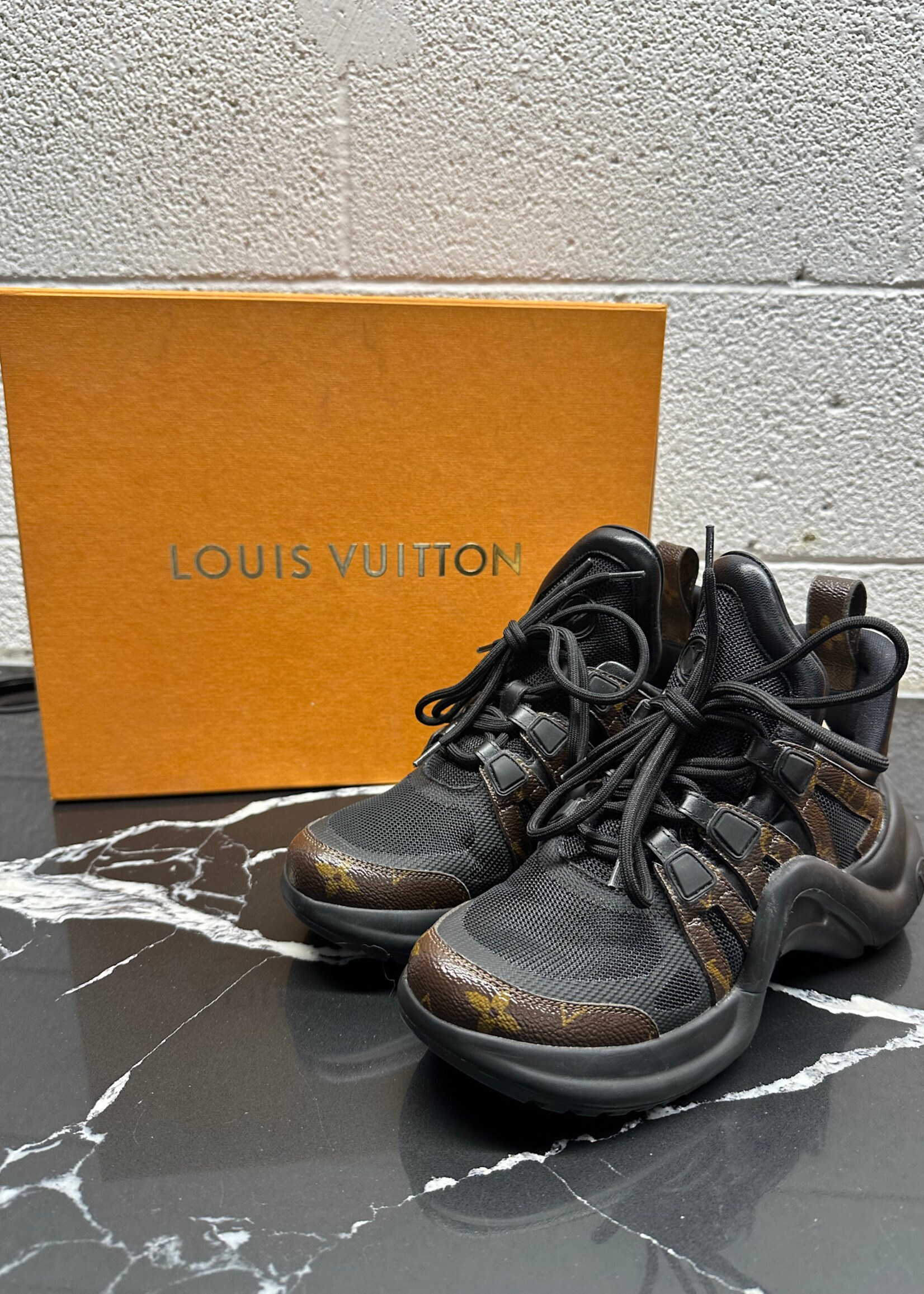 Louis Vuitton Arc Light Monogram Sneakers 37/6.5