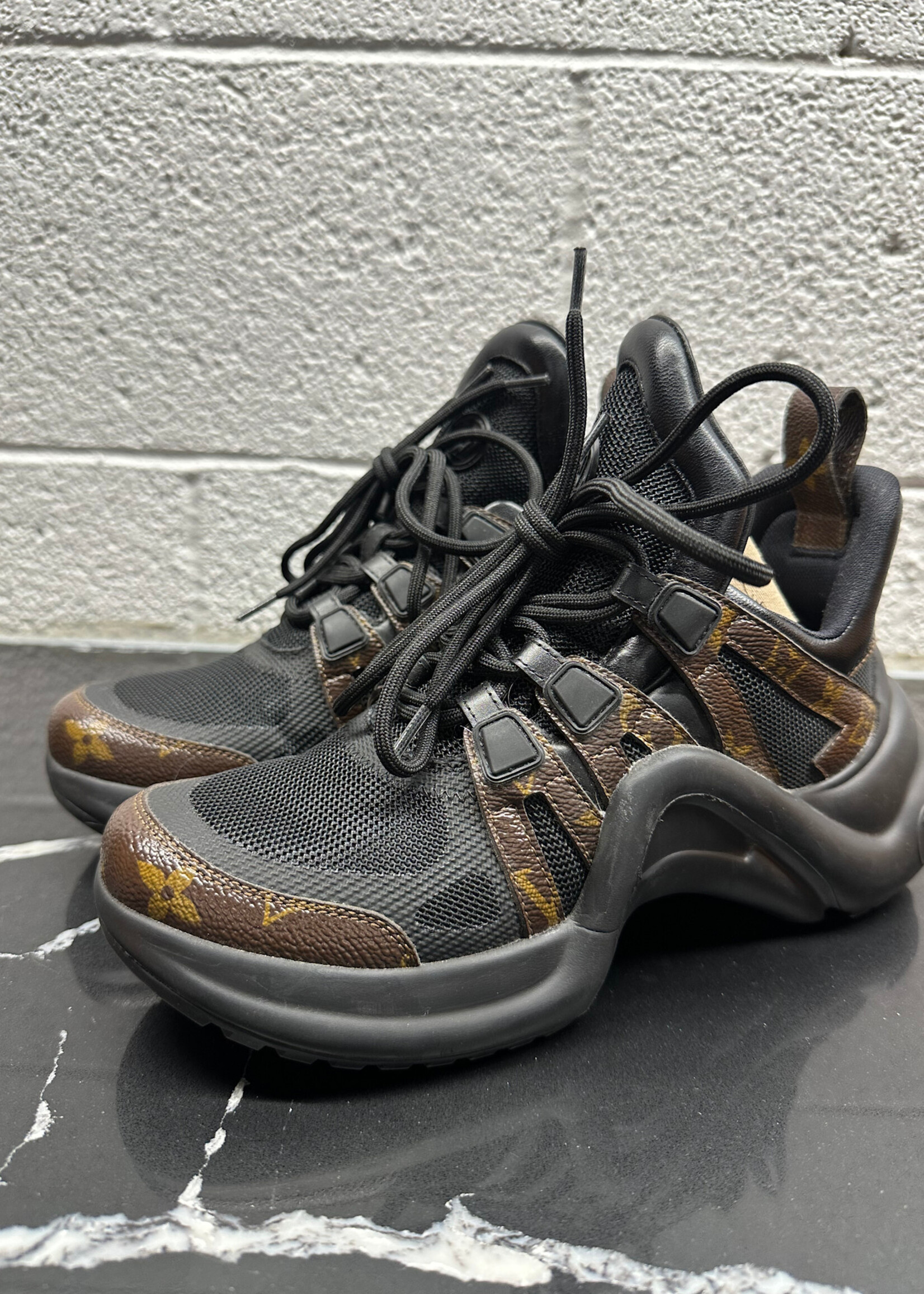 Louis Vuitton Arc Light Monogram Sneakers 37/6.5