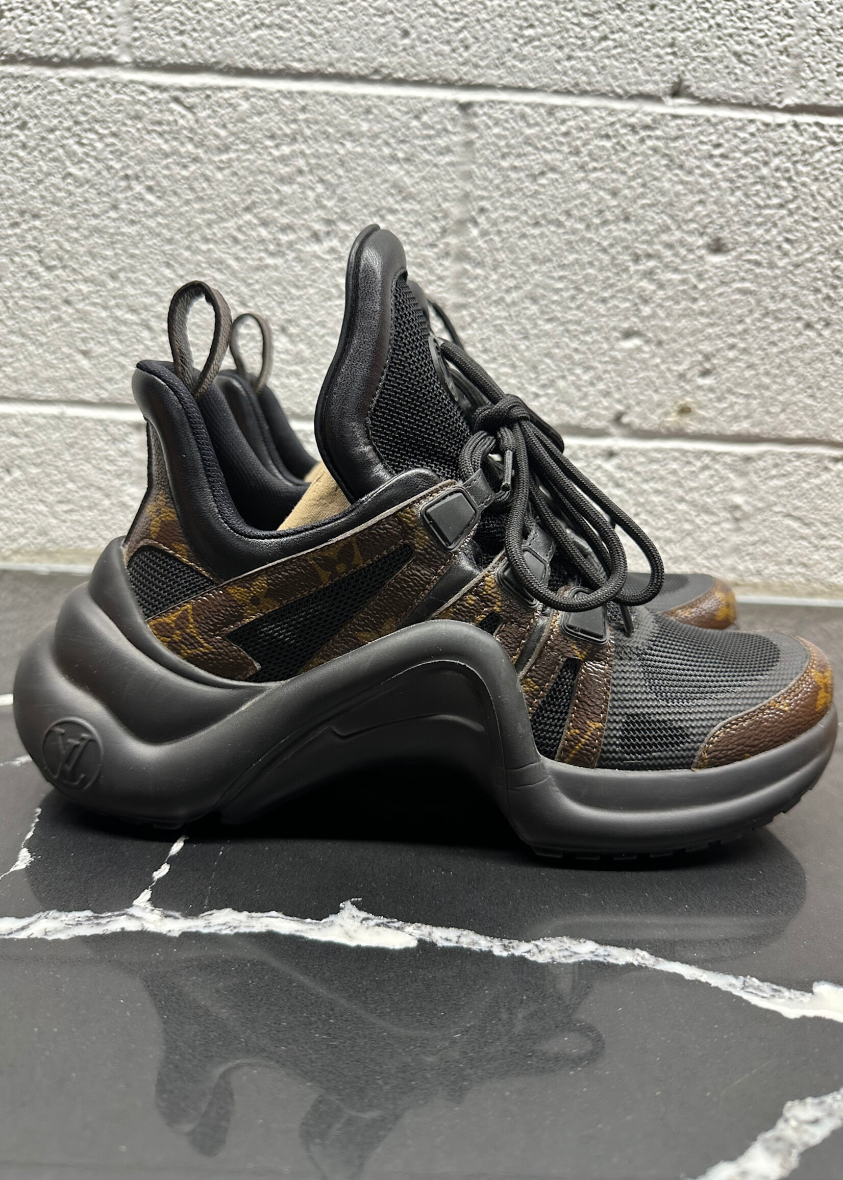 Louis Vuitton Arc Light Monogram Sneakers 37/6.5