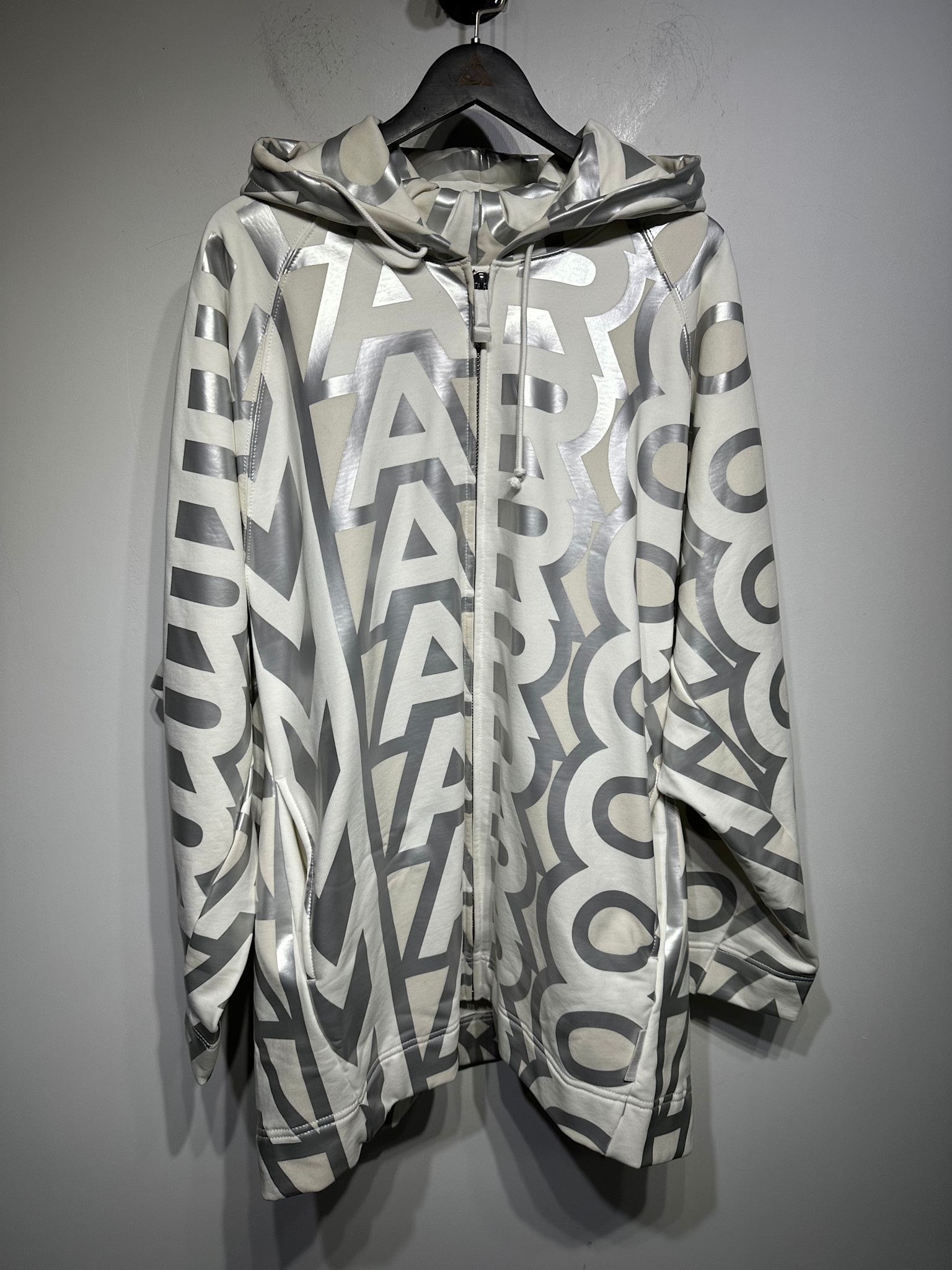 MARC JACOBS マークジェイコブス MONOGRAM HOODIE NWT Marc Jacobs The Monogram Zip Hoodie XS/S - ALT REBEL